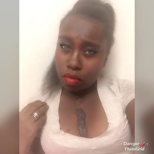 Meet your Posher, Simone